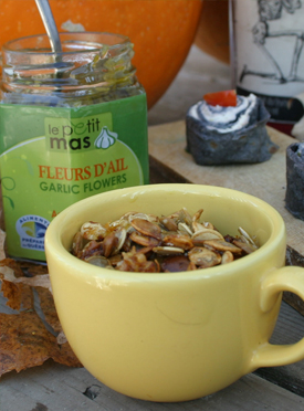 Recettes de graines de citrouille pour amateur d'ail de Le Petit Mas  - Recette fleurs d'ail du Québec et ail du Québec Le Petit Mas