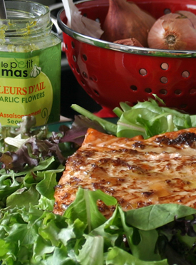 Recette de Marinade aux fleurs d'ail pour le poisson  - Recette fleurs d'ail du Québec et ail du Québec Le Petit Mas