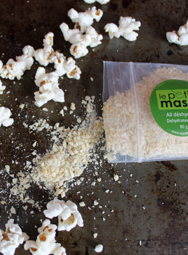 Recette Maïs soufflé pour amateur d'ail Le Petit Mas  - Recette fleurs d'ail du Québec et ail du Québec Le Petit Mas