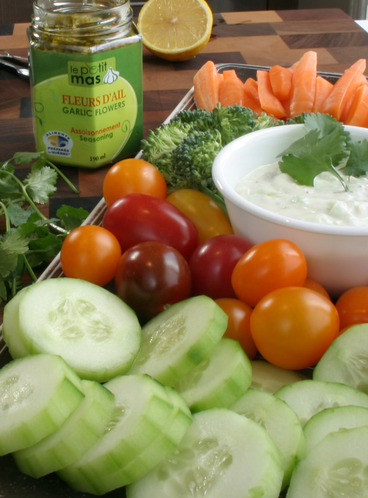 Recette - Trempette inspiration tzatziki aux fleurs d'ail - Le Petit Mas